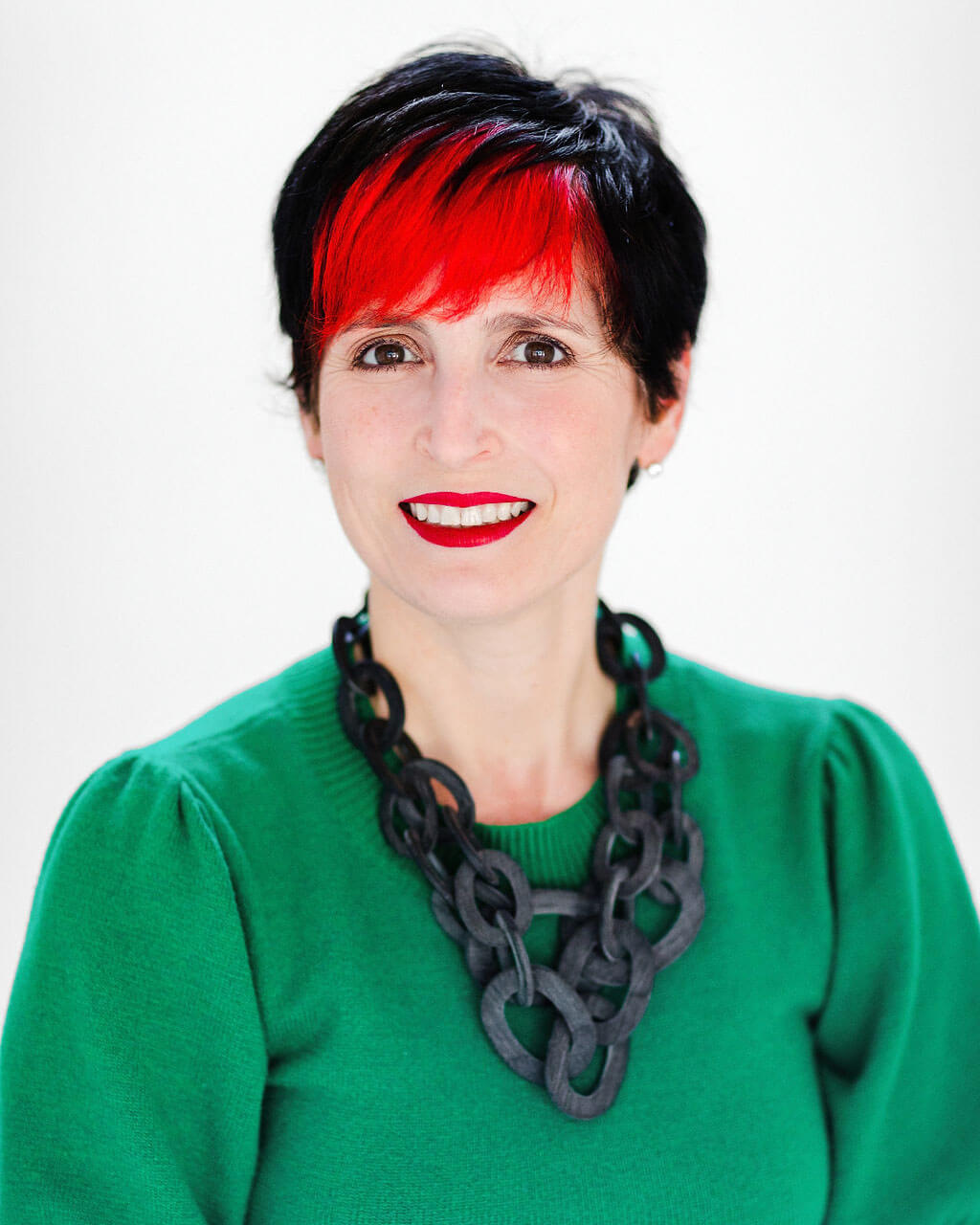 Juli Rosembaum headshot